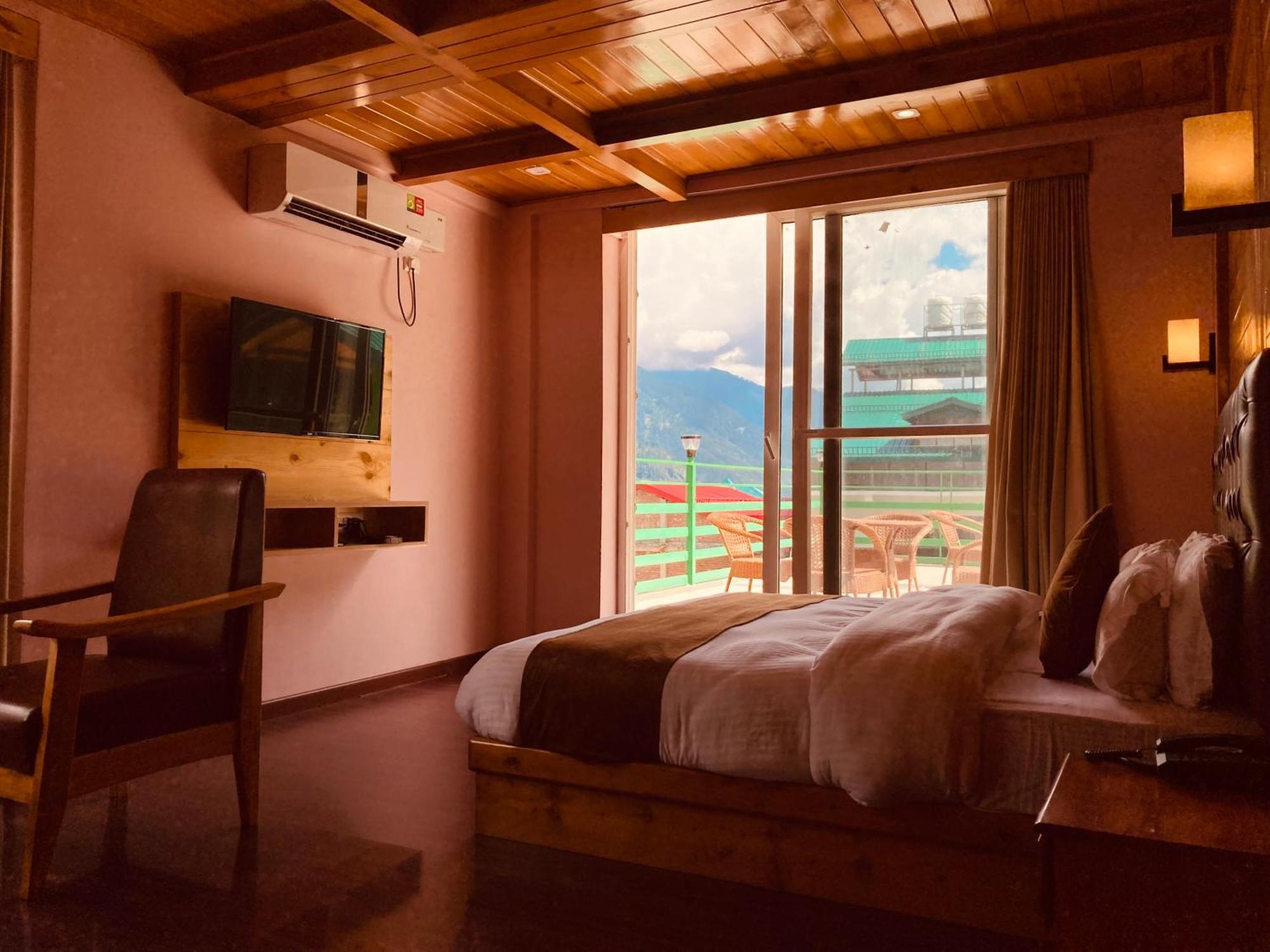 Tata Vista Resort Mall Road Manali - Centrally Heated & Air Cooled Esterno foto