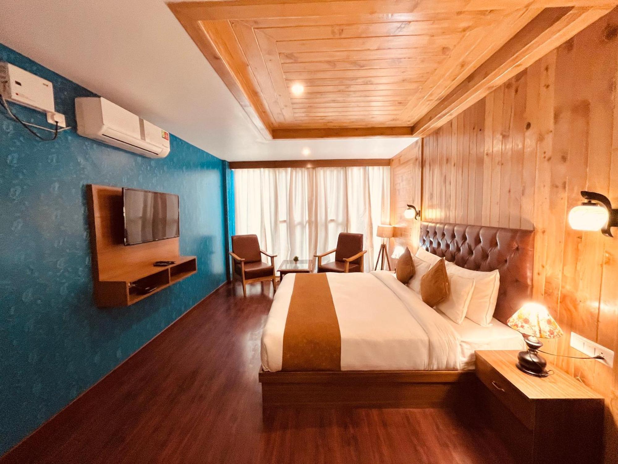 Tata Vista Resort Mall Road Manali - Centrally Heated & Air Cooled Esterno foto